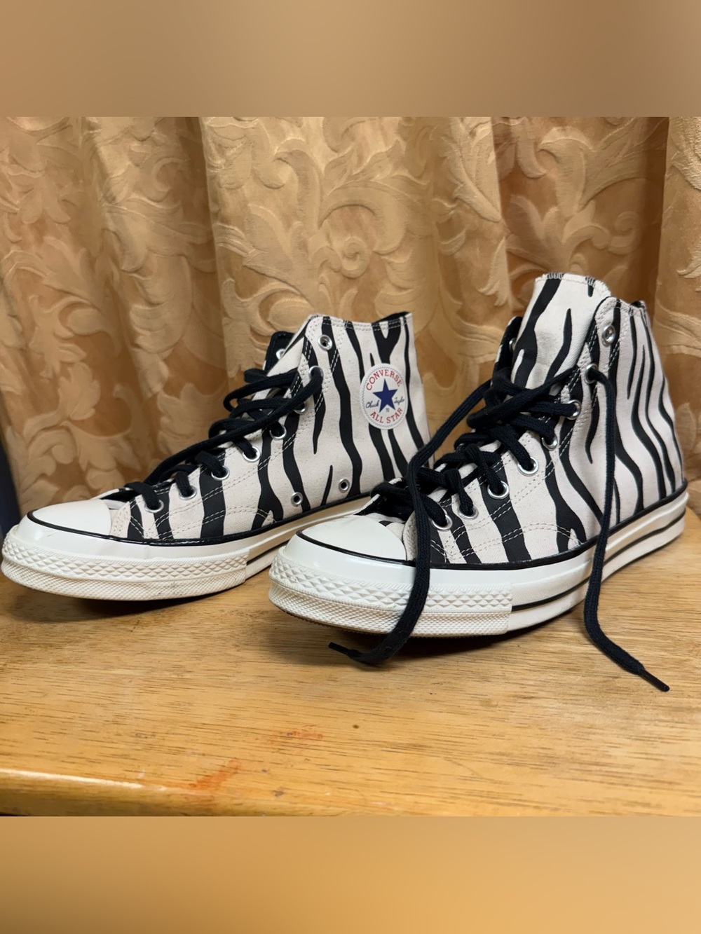 Pre-owned Zebra Animal Print Converse Hi Top Shoes Women’s 12.5 / Men 10.5 Men’s